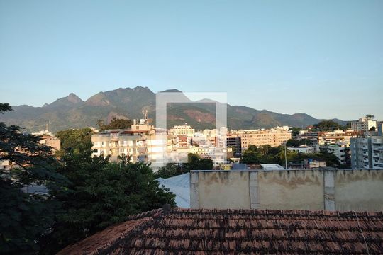 Vista de casa de condomínio à venda com 2 quartos, 80m² em Freguesia (jacarepaguá), Rio de Janeiro