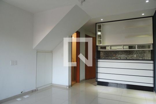 Sala de casa de condomínio à venda com 2 quartos, 80m² em Freguesia (jacarepaguá), Rio de Janeiro