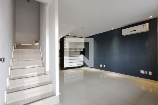 Casa de Condomínio à venda com 2 quartos, 80m² em Freguesia (jacarepaguá), Rio de Janeiro