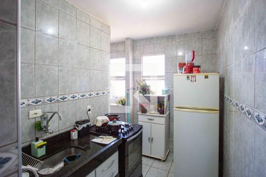 Cozinha de apartamento à venda com 2 quartos, 48m² em Conceição, Diadema