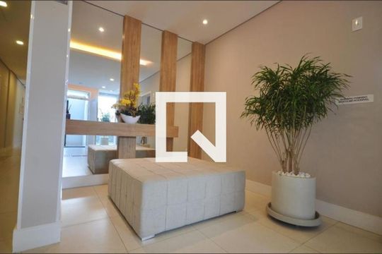 Hall de entrada de apartamento à venda com 2 quartos, 42m² em Vila Gustavo, São Paulo