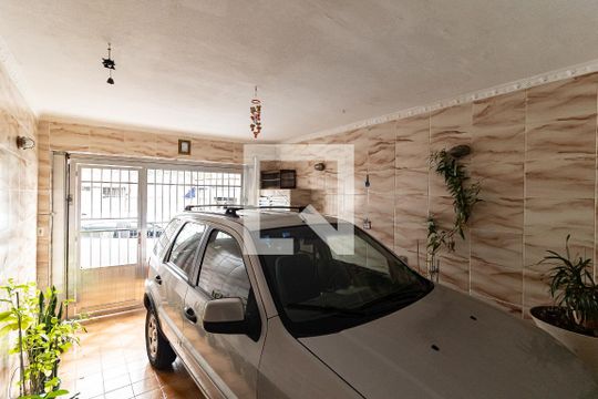 Garagem de casa à venda com 2 quartos, 105m² em Parque Fongaro, São Paulo