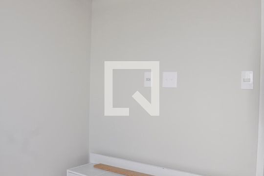 Quarto 2 de apartamento para alugar com 2 quartos, 42m² em Vila Souza, São Paulo