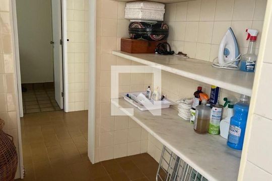 Casa à venda com 4 quartos, 403m² em São Francisco, Niterói