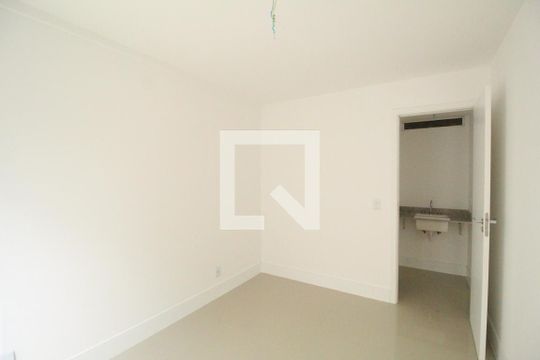 Quarto de apartamento à venda com 1 quarto, 40m² em Freguesia (jacarepaguá), Rio de Janeiro