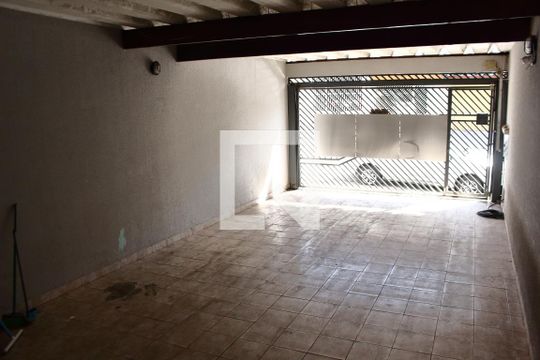 Garagem de casa à venda com 2 quartos, 160m² em Santana, São Paulo