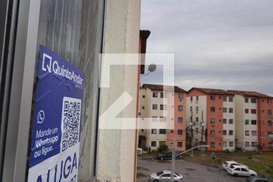 Placa instalada de apartamento para alugar com 2 quartos, 47m² em Paciência, Rio de Janeiro