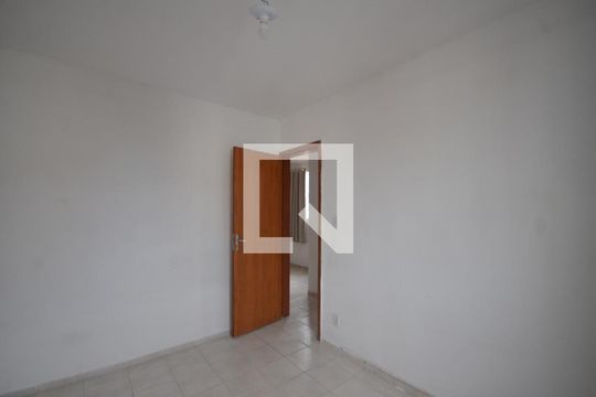 Quarto 1 de apartamento para alugar com 2 quartos, 47m² em Paciência, Rio de Janeiro