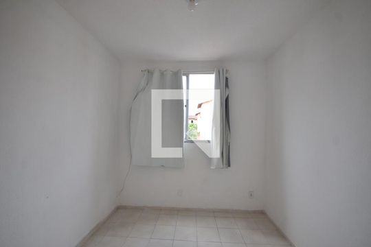Quarto 1 de apartamento para alugar com 2 quartos, 47m² em Paciência, Rio de Janeiro