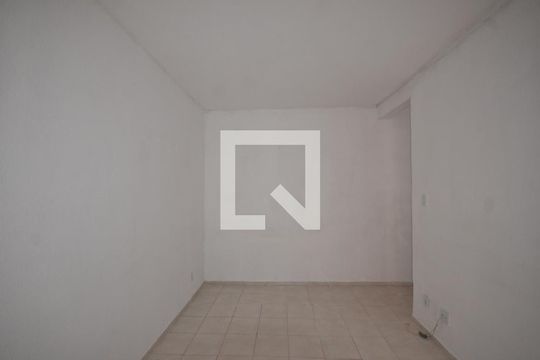 Sala de apartamento para alugar com 2 quartos, 47m² em Paciência, Rio de Janeiro
