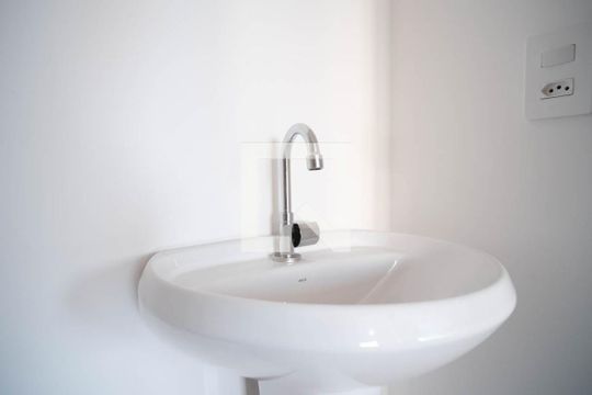 Banheiro de apartamento para alugar com 2 quartos, 34m² em Engenheiro Goulart, São Paulo