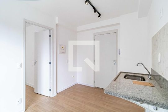 Sala/Cozinha de apartamento à venda com 1 quarto, 30m² em Vila Lageado, São Paulo