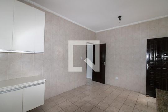 Cozinha de casa à venda com 3 quartos, 141m² em Jardim Cocaia, Guarulhos