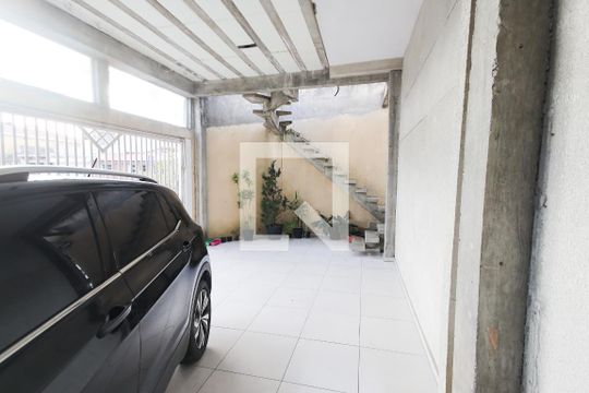 Garagem de casa à venda com 3 quartos, 120m² em Vila Camilópolis, Santo André