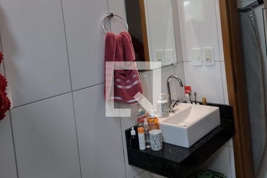 Banheiro da Suíte de apartamento à venda com 2 quartos, 110m² em Parque das Nações, Santo André