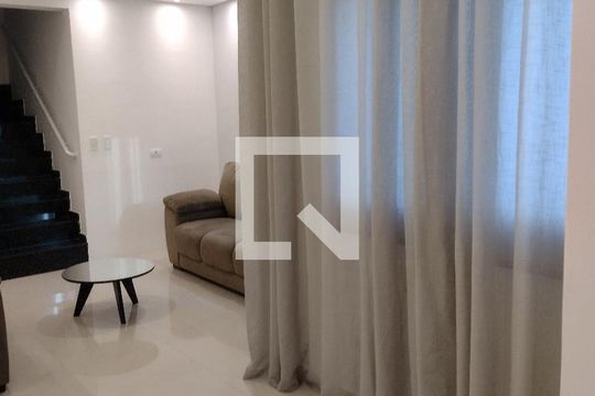 Sala de apartamento à venda com 2 quartos, 110m² em Parque das Nações, Santo André
