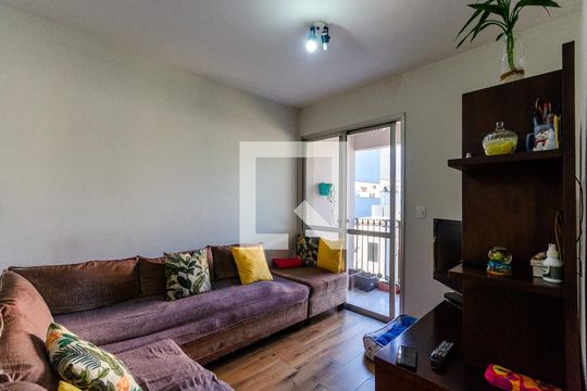 Apartamento à venda com 3 quartos, 69m² em Vila Mangalot, São Paulo