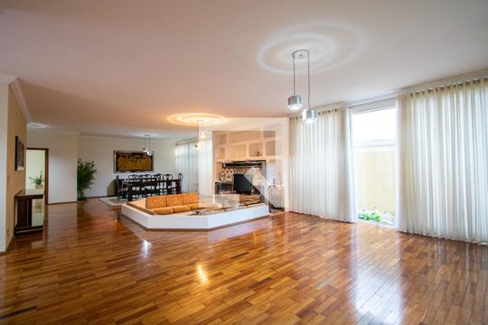 Sala 1 de casa para alugar com 5 quartos, 459m² em Vila Assunção, Santo André