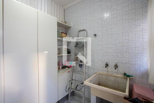 Área de serviço 1 de casa para alugar com 5 quartos, 459m² em Vila Assunção, Santo André