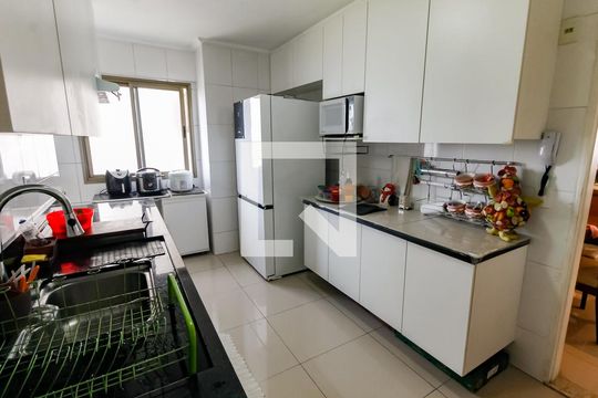Cozinha - Armários de apartamento à venda com 3 quartos, 117m² em Chácara Agrindus, Taboão da Serra