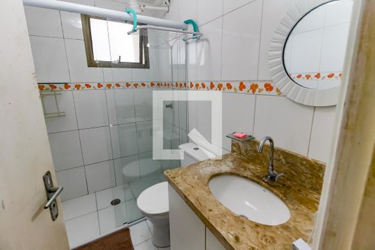Banheiro Corredor de apartamento à venda com 3 quartos, 117m² em Chácara Agrindus, Taboão da Serra