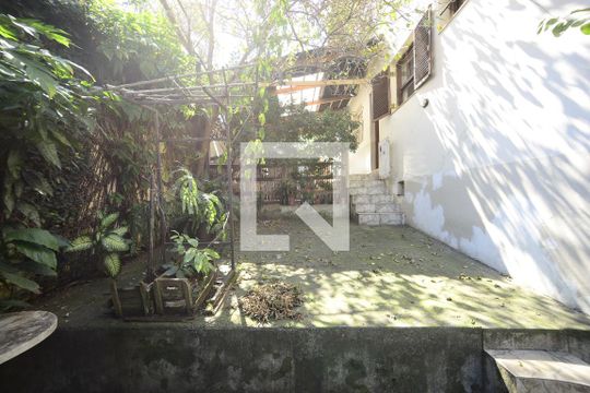 Área comum de casa à venda com 3 quartos, 250m² em Vila Mariana, São Paulo