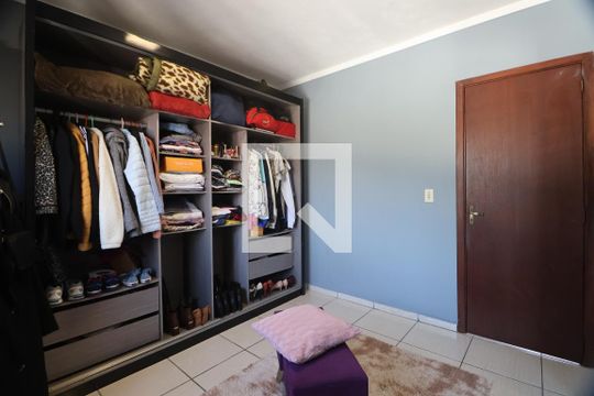 Quarto 1 de casa de condomínio à venda com 2 quartos, 82m² em Niterói, Canoas