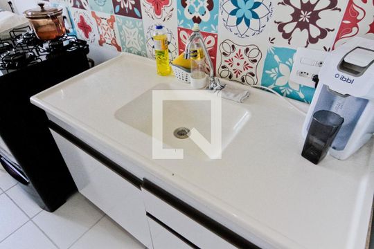 Cozinha de apartamento à venda com 2 quartos, 43m² em Jardim Lider, São Paulo