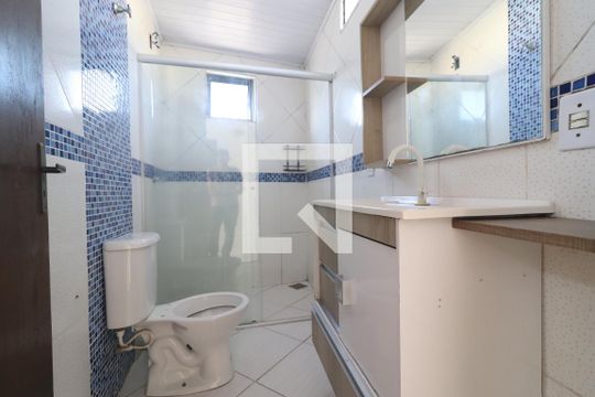 Banheiro de casa à venda com 3 quartos, 120m² em Ouro Branco, Novo Hamburgo