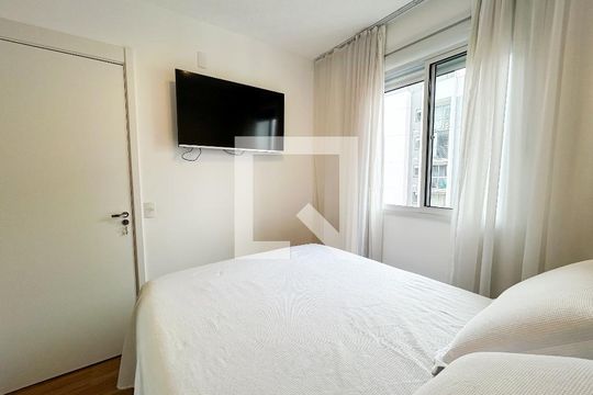 Quarto de apartamento para alugar com 1 quarto, 25m² em Santo Amaro, São Paulo