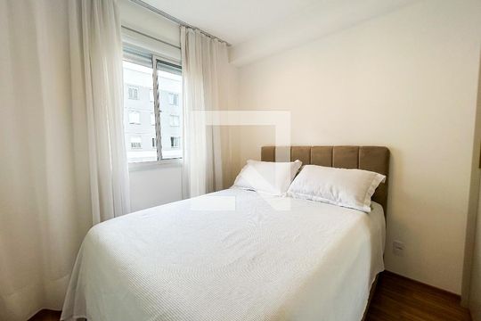Quarto de apartamento para alugar com 1 quarto, 25m² em Santo Amaro, São Paulo
