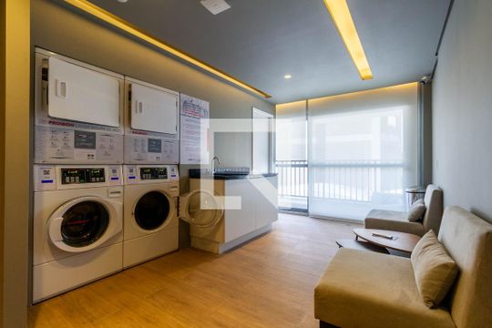Área comum - Lavanderia de kitnet/studio à venda com 1 quarto, 33m² em Jardim das Acacias, São Paulo