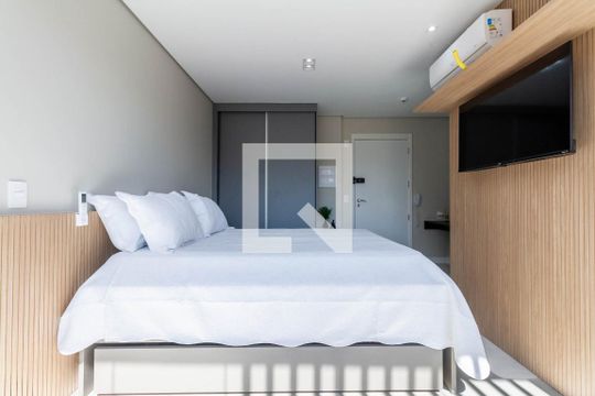 Studio de kitnet/studio à venda com 1 quarto, 33m² em Jardim das Acacias, São Paulo