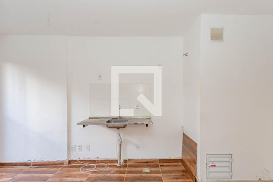 Sala e cozinha de apartamento à venda com 1 quarto, 24m² em Sacoma, São Paulo