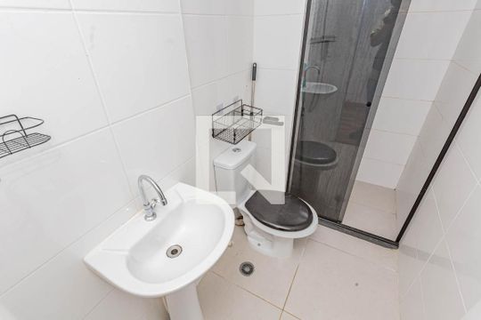 Banheiro de apartamento à venda com 1 quarto, 24m² em Sacoma, São Paulo