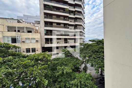 Sala 1 - Vista de apartamento para alugar com 1 quarto, 85m² em Copacabana, Rio de Janeiro