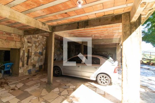 Garagem de casa à venda com 5 quartos, 368m² em Engenho do Mato, Niterói