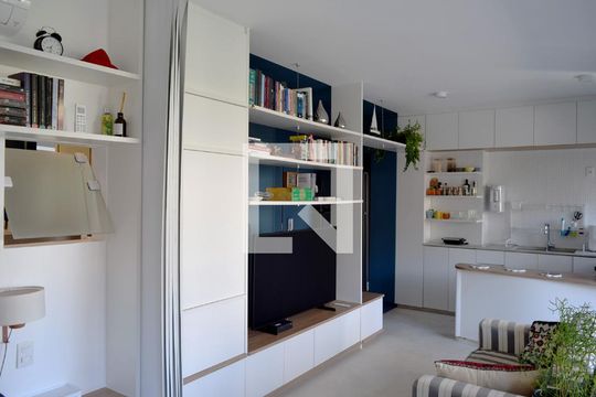 Studio de kitnet/studio para alugar com 1 quarto, 40m² em Jardim das Bandeiras, São Paulo