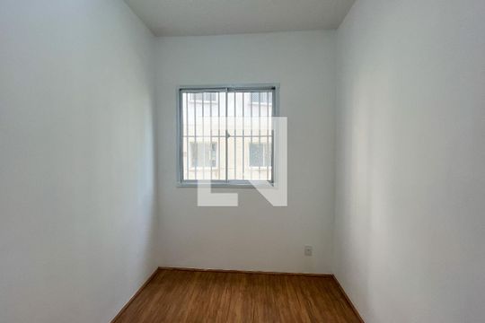 Quarto 1 de apartamento para alugar com 2 quartos, 32m² em Piqueri, São Paulo