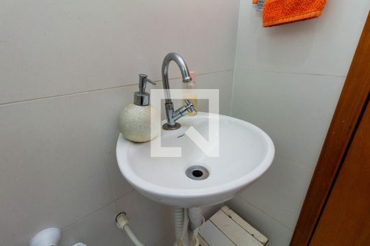 Banheiro de apartamento à venda com 2 quartos, 40m² em Vila Rio Branco, São Paulo