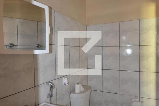 Banheiro de apartamento para alugar com 1 quarto, 44m² em Campo Grande, Rio de Janeiro