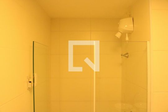 Banheiro de apartamento à venda com 2 quartos, 34m² em Lapa de Baixo, São Paulo