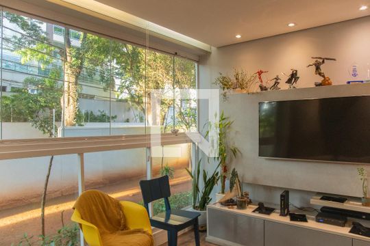 Apartamento à venda com 2 quartos, 67m² em Jardim das Acacias, São Paulo