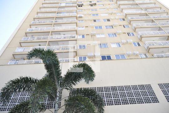 Fachada de apartamento à venda com 2 quartos, 60m² em Sampaio, Rio de Janeiro
