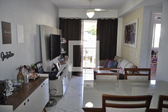 Apartamento à venda com 2 quartos, 60m² em Sampaio, Rio de Janeiro