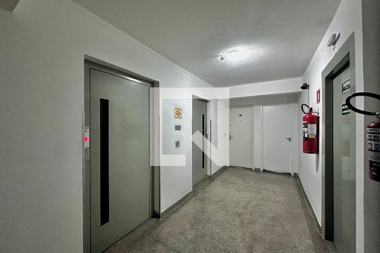Área comum - Hall Apartamento de apartamento à venda com 2 quartos, 49m² em Aeroporto, São Paulo
