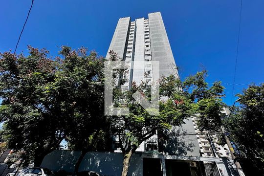 Fachada de apartamento à venda com 2 quartos, 49m² em Aeroporto, São Paulo