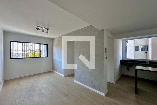 Sala de apartamento à venda com 2 quartos, 49m² em Aeroporto, São Paulo