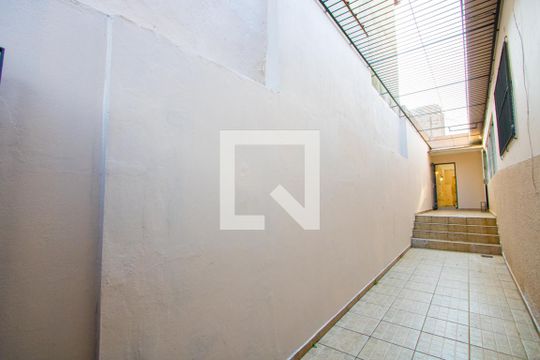 Quintal de casa para alugar com 3 quartos, 210m² em Parque Bandeirante, Santo André