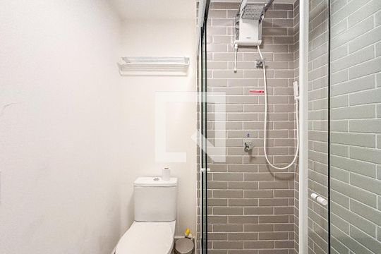 Banheiro de kitnet/studio à venda com 1 quarto, 27m² em Cerqueira César, São Paulo
